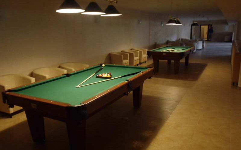 bowl club w hotelu - bilard